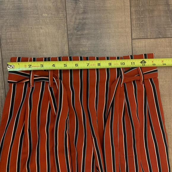 Aritzia Silk Tie-Front Cropped Pant - Picture 7 of 9